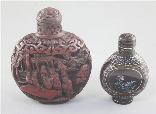 A Chinese cinnabar lacquer snuff bottle and a lac burgaute snuff bottle, 8.5cm and 6.5cm